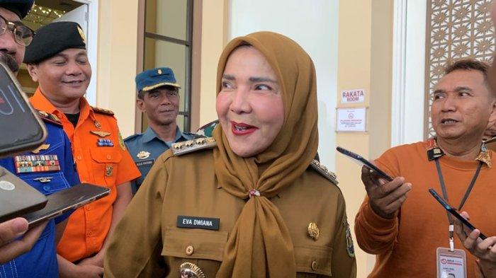Wali Kota Bandar Lampung Eva Dwiana. dok. Tribunlampung. Pilkada Bandar Lampung 2024: Didukung PKS, Bunda Eva Siap Kerja Keras