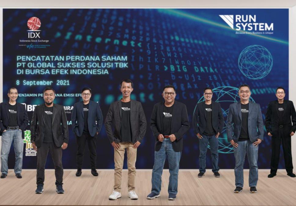 Global Sukses Solusi (RUNS) ketika mencatatkan sahamnya di BEI Global Sukses (RUNS) Catat Pendapatan Naik Tipis di Semester I