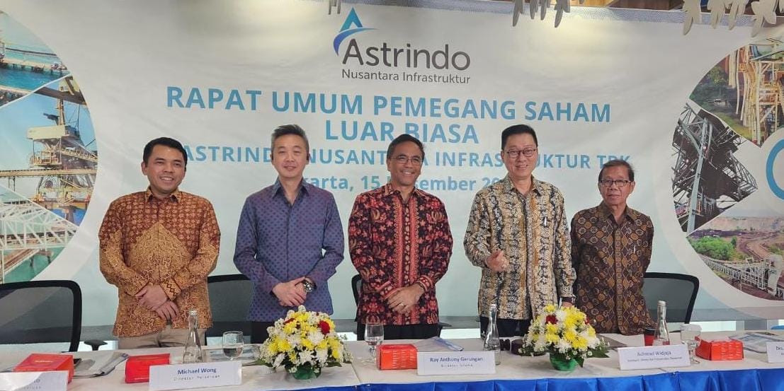 Pengurus Astrindo Nusantara berfoto bersama usai pelaksanaan RUPS Tahunan perseroan. FOTO - ISTIMEWA Jeblok 72 Persen, Laba Astrindo (BIPI) Medio 2024 Sisa USD7,98 Juta