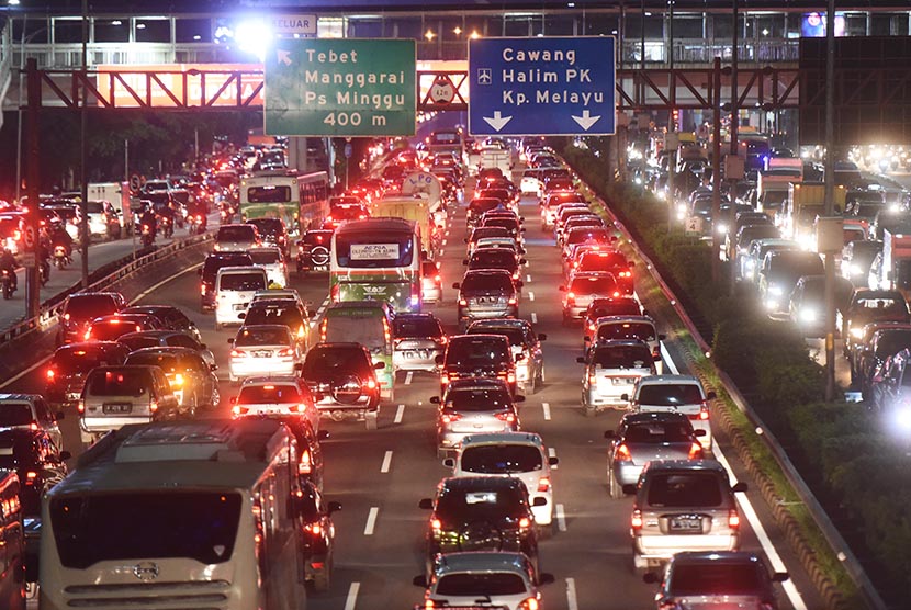 Ilustrasi tol dalam kota Jakarta. dok. Republika. Catat! Mulai 22 September, Tarif Tol Ruas Dalam Kota Jakarta Naik