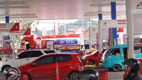 Kementerian ESDM menekankan mengganti dengan BBM rendah sulfur menjadi sebuah keharusan agar kualitas udara tidak bertambah buruk. ESDM: Ganti BBM Rendah Sulfur Sebuah Keharusan untuk Tekan Emisi