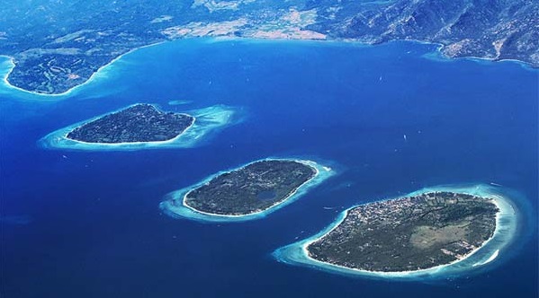 Fenomena perubahan iklim mengancam keberadaan pulau-pulau kecil padat wisatawan di Nusa Tenggara Barat (NTB), seperti Gili Trawangan, Gili Meno dan Gili Air Perubahan Iklim Berpotensi Tenggelamkan Tiga Pulau Padat Wisatawan ini