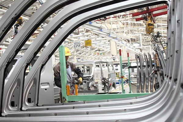 Salah satu kegiatan produksi di pabrik milik AUTO Astra Otoparts (AUTO) Kuartal III Cetak Laba Rp1,5T, Naik 15,4 Persen