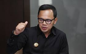 Wakil Menteri Dalam Negeri Bima Arya Sugiarto. Dok. Ini Online. Tunjuk Tiga Direktur KPK Jadi Pj Kepala Daerah, Ini Alasan Kemendagri