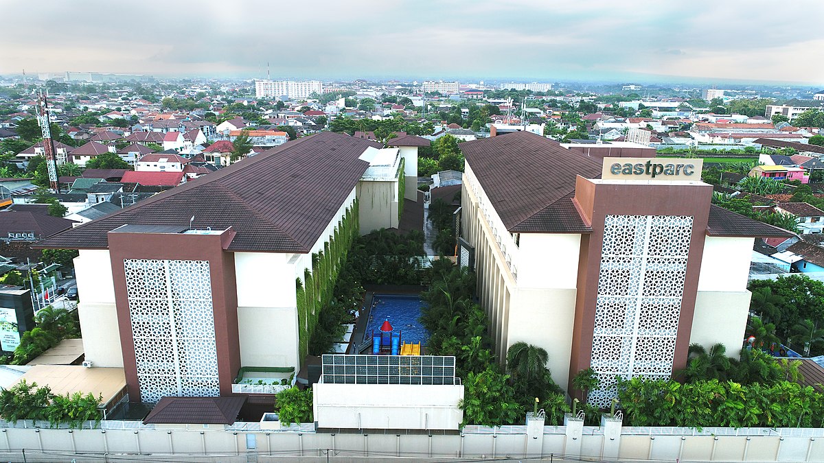 Gedung Hotel besutan Eastparc tampak berdiri kukuh. FOTO - ISTIMEWA Periksa! Ini Jadwal Dividen Interim EAST Rp3,5 per Lembar