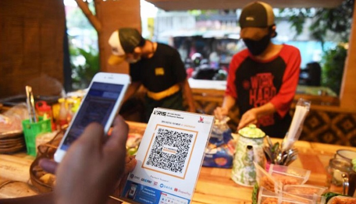 Kepala BKF Febrio Kacaribu menegaskan beban PPN atas transaksi via QRIS sepenuhnya ditanggung merchant atau penjual Ditanggung Penjual, Kemenkeu: Pengguna QRIS Tak Kena PPN 12 Persen