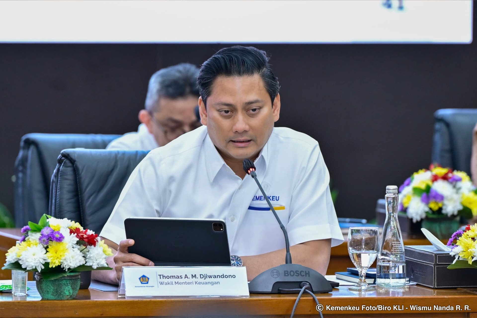 Wakil Menteri Keuangan (Wamenkeu) Thomas A. M. Djiwandono, saat memberikan keterangan dalam Konferensi Pers APBN KiTa di Jakarta, Senin (07/01), SILPA Rp45,4T, Wamenkeu: Beri Ruang Luas Untuk Hadapi Dinamika 2025