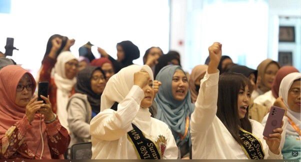 PT Bank Negara Indonesia (Persero) Tbk atau BNI berkomitmen menyejahterakan para Pekerja Migran Indonesia (PMI), salah satunya melalui program kelas kecantikan yang diselenggarakan BNI Hong Kong. Begini Cara BNI Bikin Sejahtera Pekerja Migran Indonesia di Hongkong
