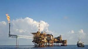 Menteri Energi dan Sumber Daya Mineral (ESDM) Bahlil Lahadalia memperingatkan operator proyek LNG Blok Masela di Kabupaten Kepulauan Tanimbar, Maluku, agar segera memulai pekerjaan produksi. Dok. Suara. Menteri Bahlil Ingatkan Operator Blok Masela Segera Produksi