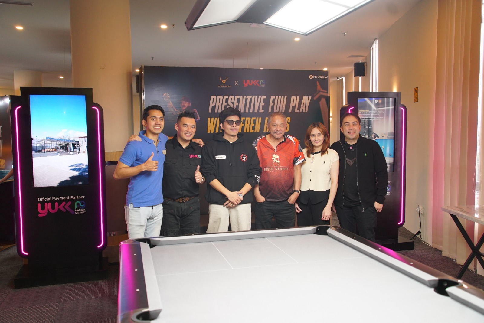 Legenda Biliar Dunia Efren “Bata” Reyes Saksikan Peresmian Kerja Sama Carabao Billiards Indonesia dengan YUKK Payment Gateway. DOK/ISTIMEWA Kerja Sama Carabao Billiards dan YUKK Payment Hadirkan Efren Reyes