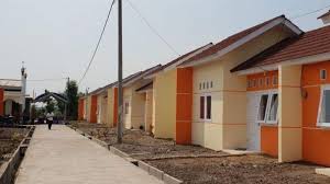 Ilustrasi Presiden Prabowo Subianto mengumumkan skema bantuan fasilitas likuiditas pembiayaan rumah (FLPP) yang dapat dimanfaatkan masyarakat berpenghasilan rendah (MBR). Dok. Tribunnews. Kabar Baik! Presiden Umumkan Skema FLPP Untuk 3 Juta Rumah Murah