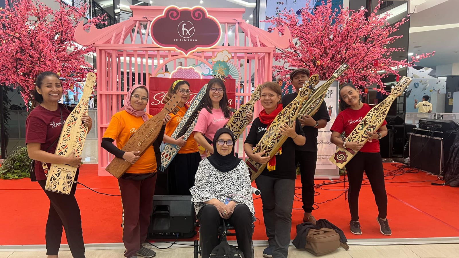 Kegiatan komunitas SlarasBudaya hadirkan Akhir Pekan Seru Bareng Nge-mall Sambil Belajar Budaya Nusantara. DOK/ISTIMEWA Komunitas SlarasBudaya Hadirkan Sensasi Nge-mall Sambil Belajar Budaya