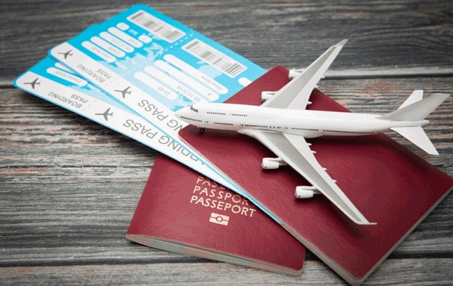 Presiden Perintahkan Penurunan Tarif Tol dan Tiket Pesawat