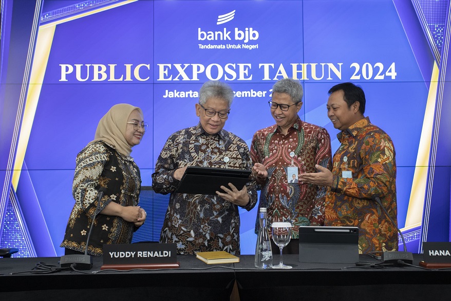 Manajemen Bank BJB ketika paparan kinerja. Dirut Bank BJB (BJBR) Mendadak Mundur, Kenapa?