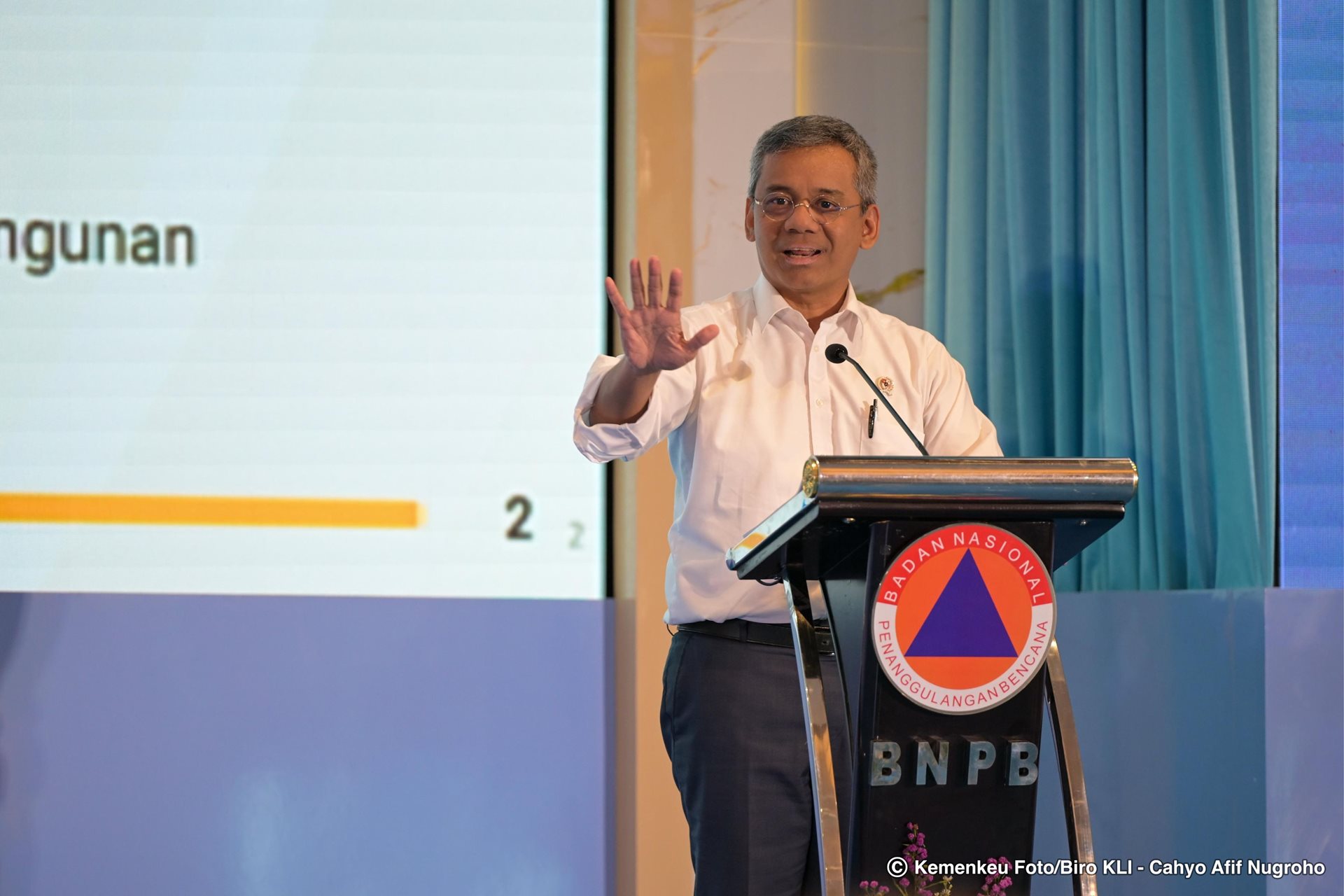 Wamenkeu Suahasil Nazara mengungkapkan bahwa Pemerintah tengah mengembangkan sumber pendanaan penanggulangan bencana lainnya yakni dana bersama (Pooling Fund). Wamenkeu Ajak BNPB Jaga Pooling Fund Bencana