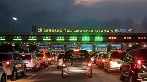 Perhatian! Korlantas Berlakukan One Way di Km 70 Tol Cikampek, Besok