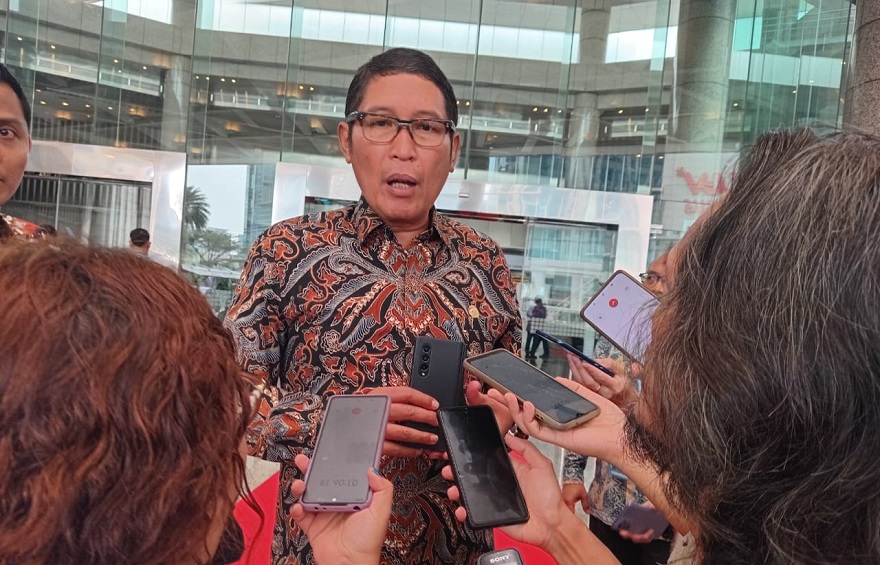 Kepala Eksekutif Pengawas Pasar Modal, Keuangan Derivatif, dan Bursa Karbon Otoritas Jasa Keuangan (OJK) Inarno Djajadi OJK Sebut Dana Asing Keluar dari Bursa Saham Rp29,9T, Cek Detailnya