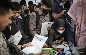 Laporan IMF, Tingkat Pengangguran Indonesia Tertinggi di ASEAN