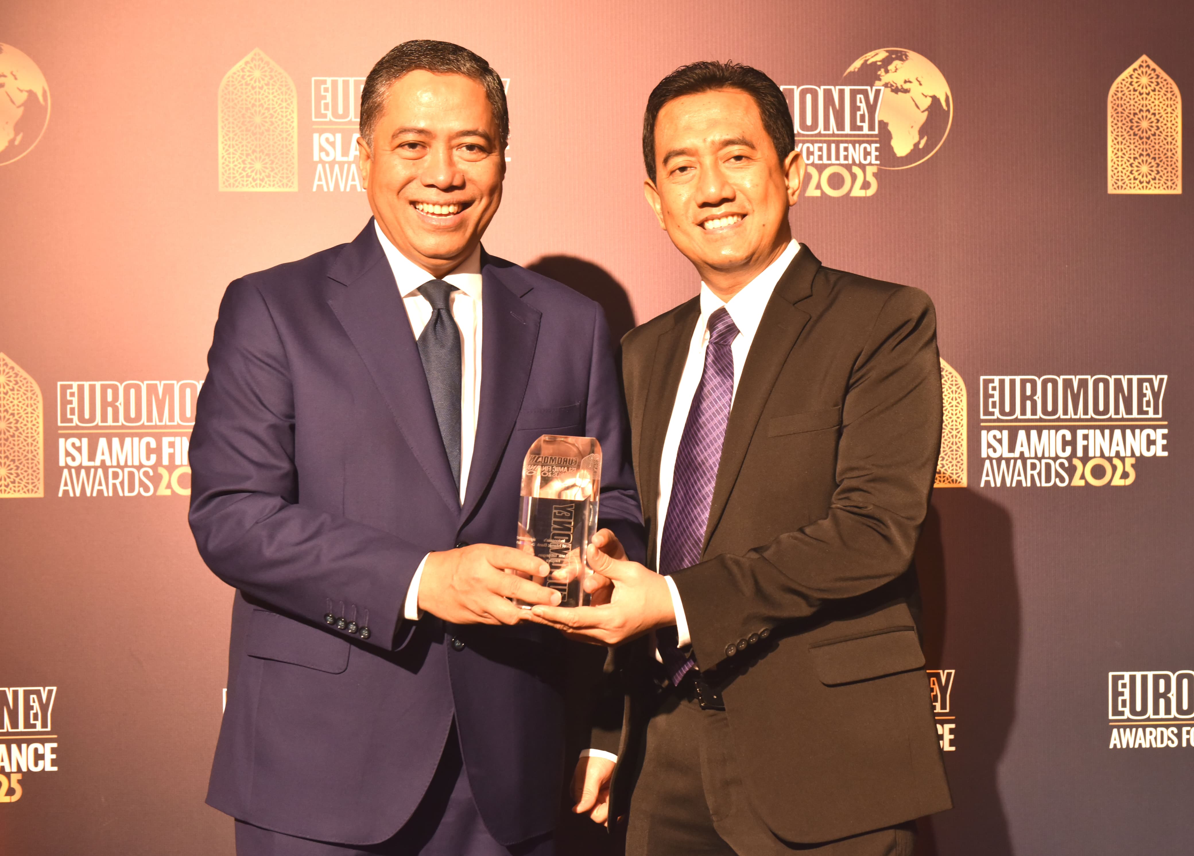 Jelang Spin Off, BTN Syariah Raih Internasional Best Islamic Bank 2025