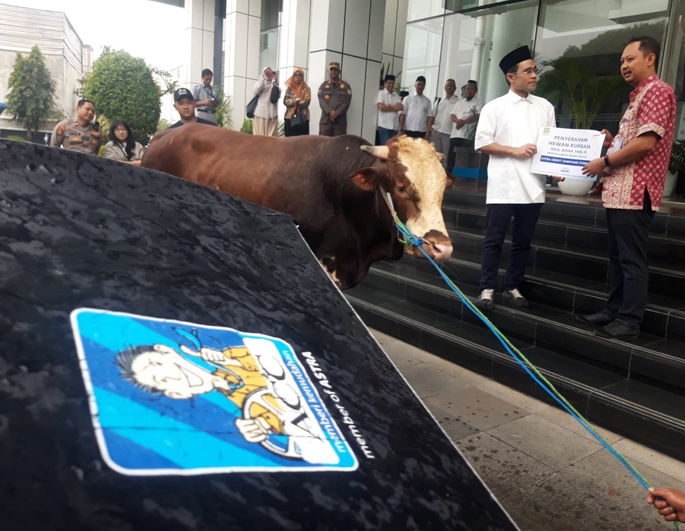 ACC Grup Astra Salurkan Ratusan Hewan Kurban di Seluruh Indonesia