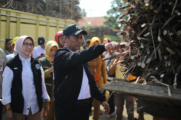 Mentan Turun Tangan, Kios Penjual Pupuk Nakal Langsung Ditutup!