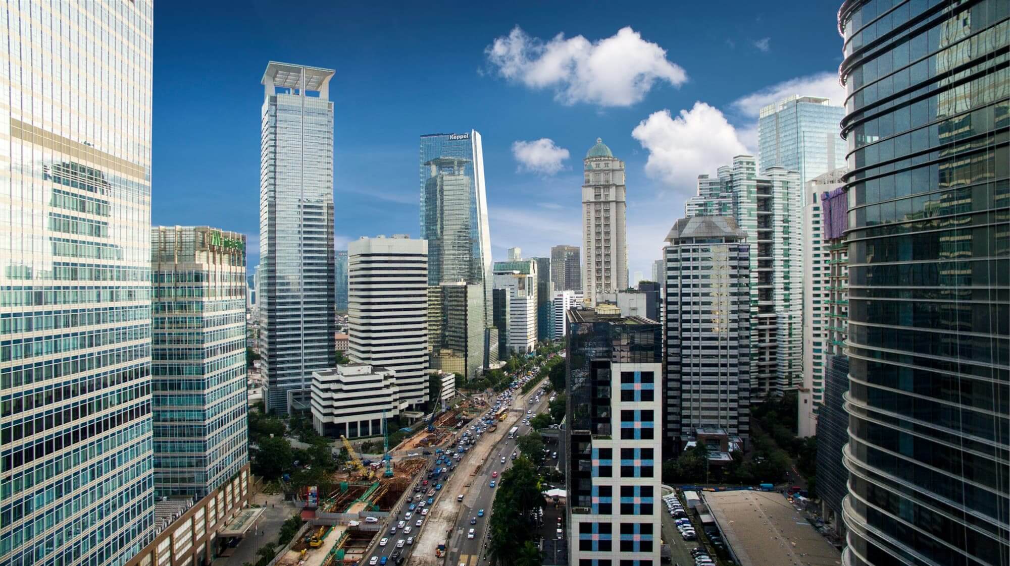 Sejumlah gedung pencakar langit garapan Duta Anggada Realty. FOTO - ISTIMEWA Berbunga 9,90-10,50 Persen, DART Jajakan Obligasi Rp300 Miliar