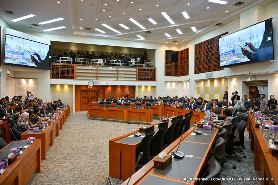 Menkeu-Banggar Sepakat Proyeksi Defisit Anggaran 2025 2,78 Persen PDB