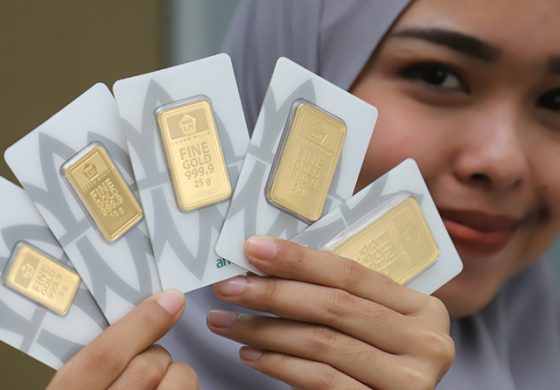 Harga Emas Antam Senin ini Turun Rp1.000 per Gram