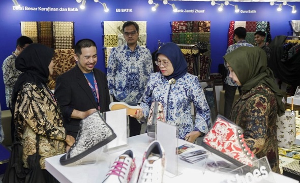 Transformasi ke Industri Batik Berkelanjutan Butuh Kolaborasi