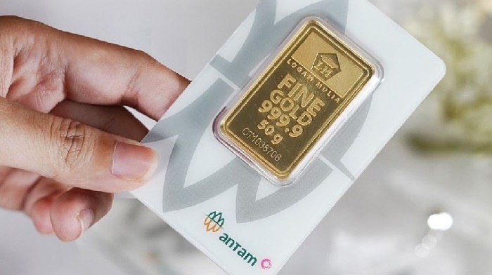 Harga Emas Antam Naik Rp16.000 per Gram