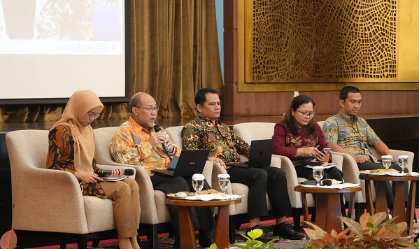Pemerintah Rilis Skema Kredit Alsintan dan Industri Padat Karya