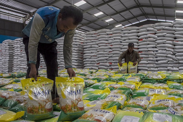 Distribusi Beras Program SPHP Capai 8 Ribu Ton Sehari