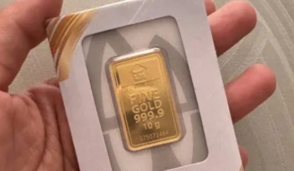 Harga Emas Antam Loncat Rp26.000 Per Gram, Efek Reshuffle?
