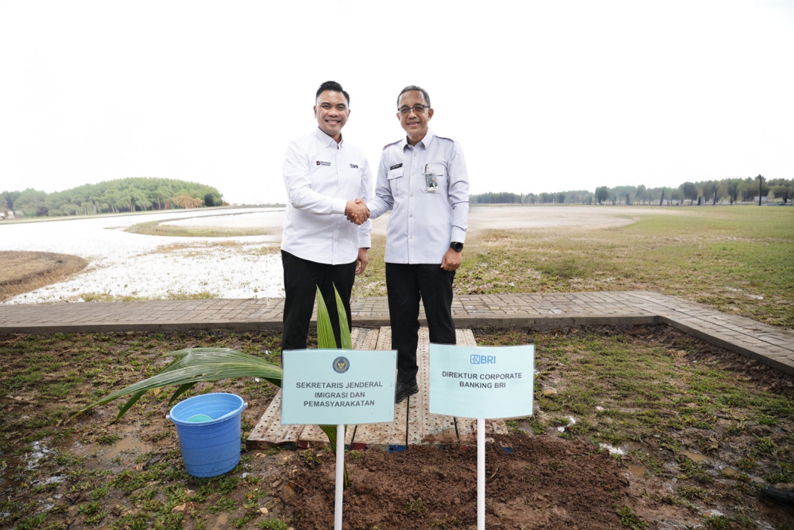 PT Bank Rakyat Indonesia (Persero) Tbk. (BBRI) kembali menunjukkan langkah konkret dalam mendukung Asta Cita Presiden Republik Indonesia dan 13 Program Akselerasi Kementerian Imigrasi dan Pemasyarakatan RI. Dok. BRI. Melalui Pembangunan BLK di Nusakambangan, BRI Berdayakan Warga Binaan