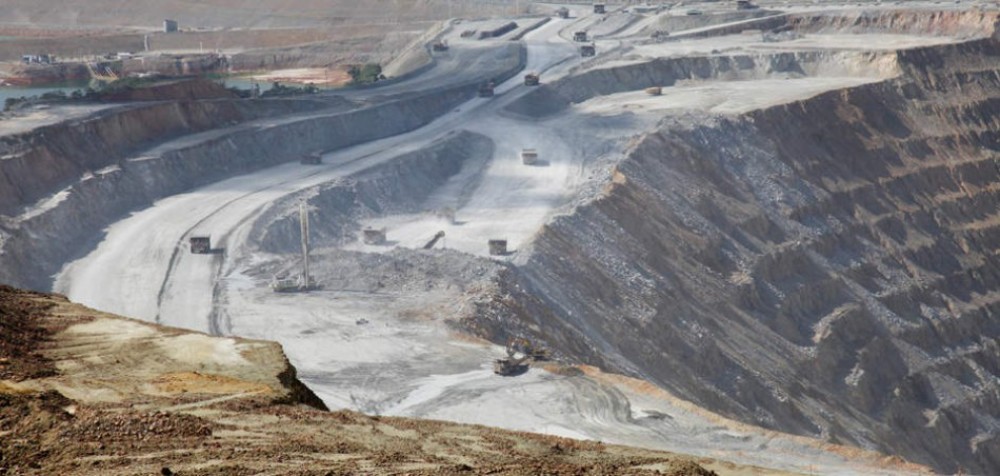 Parkara Gibraltar Beres, Grup Bakrie (BUMI) Kebut Akuisisi WFL