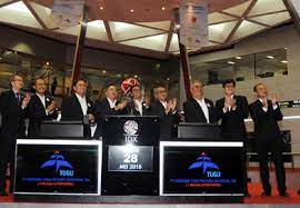 TUGU saat melakukan pencatatan perdana saham di Bursa Efek Indonesia Konsolidasi Asuransi BUMN, TUGU Berpotensi Jadi Surviving Entity