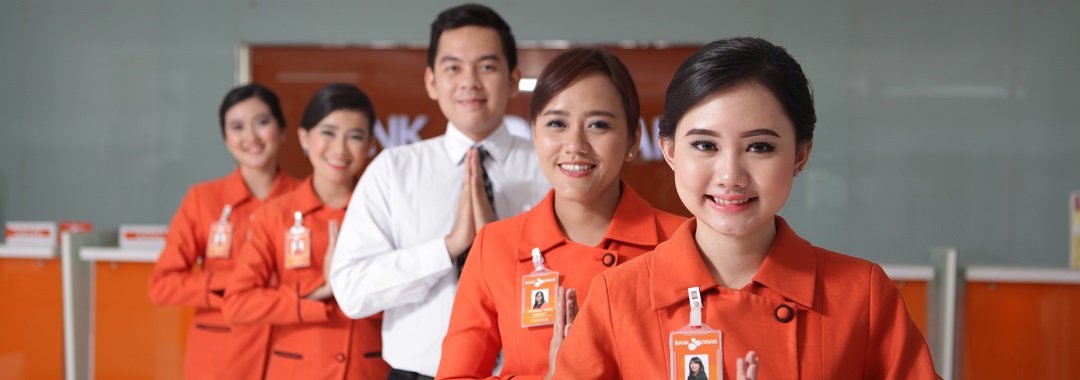 Potret pegawai PT Bank Oke Indonesia Tbk. (DNAR) Bank Oke (DNAR) Setujui Lepas Saham Treasuri