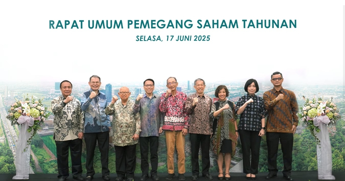 Potret manajemen PT Alam Sutera Realty Tbk. (ASRI) berfoto bersama seusai agenda korporasi. Diam-diam, Pengendali ASRI Borong 147,8 Juta Saham