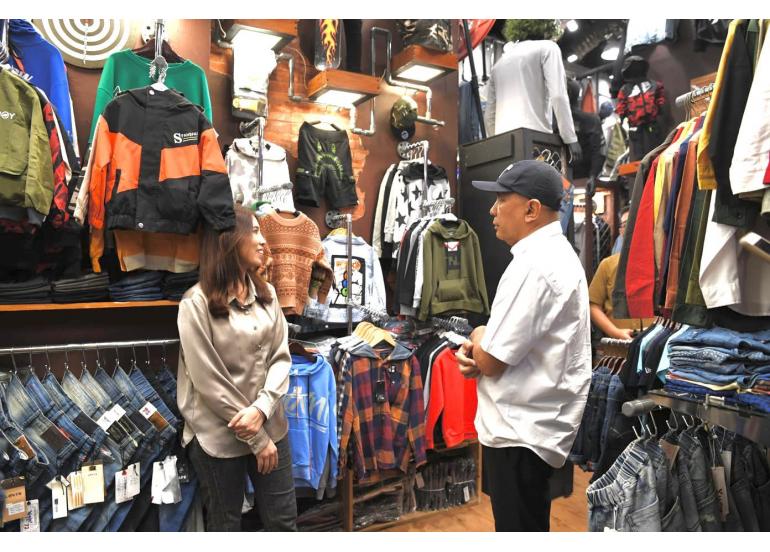 Data BPS tahun 2024 mencatat terdapat 594 ribu unit industri kecil pakaian jadi dengan serapan tenaga kerja mencapai 1,2 juta orang.(Foto: Dok) 594 Ribu Industri Kecil Pakaian Serap 1,2 Juta Pekerja