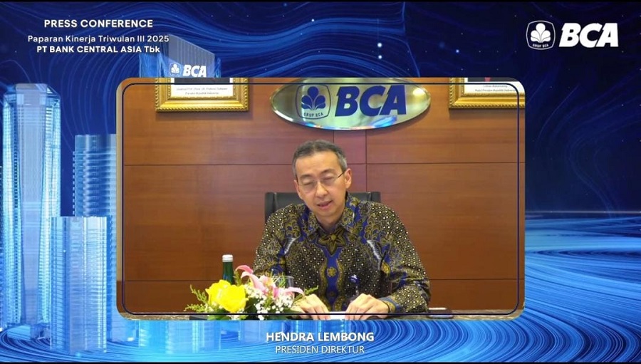 Potret Hendra Lembong, Pada saat Press Conference BCA. BCA Cetak Laba Rp43,4T, Tumbuh 5,7 Persen di Kuartal III-2025