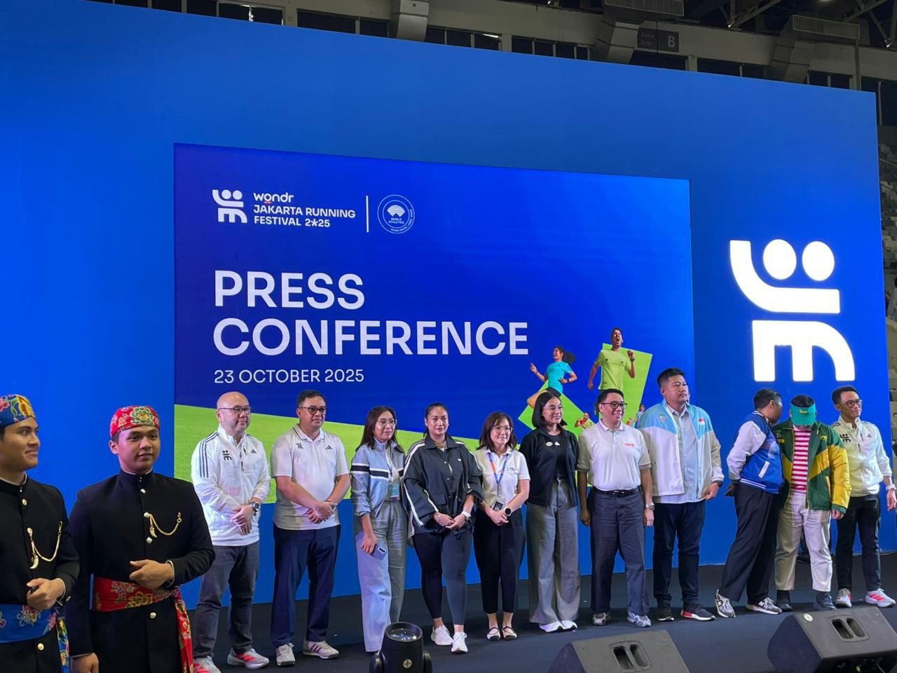 Sebanyak 27.300 pelari dari dalam dan luar negeri siap memeriahkan wondr Jakarta Running Festival (JRF) 2025, ajang maraton internasional yang diinisiasi oleh PT Bank Negara Indonesia (Persero) Tbk (BNI) melalui platform digital wondr by BNI, bekerja sama dengan PT Kelompok Lari Anak Bangsa (KLAB). 27.300 Pelari Ramaikan wondr Jakarta Running Festival 2025