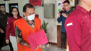 Kasus korupsi pembelian kakao fiktif, tiga dosen UGM Yogyakarta menjalani persidangan di Pengadilan Tipikor Semarang, Kamis (23/10/2025). Dok Tribunnews. Kasus Pembelian Fiktif Kakao, Tiga Dosen UGM Jalani Sidang Korupsi