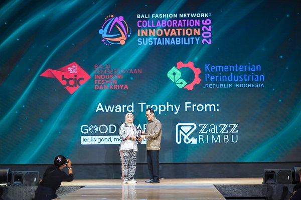 Menteri Perindustrian Agus Gumiwang Kartasasmita menegaskan bahwa kolaborasi lintas sektor menjadi aspek penting dalam memperkuat daya saing dan keberlanjutan. (Foto: Dok) Industri Fesyen Berpotensi Besar Jadi Tulang Punggung Ekonomi