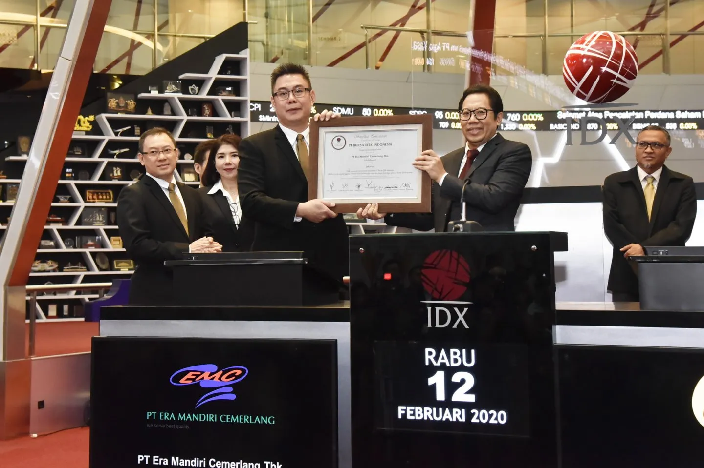 Potret listing perdana IPO saham IKAN pada (20/2/2020). Laba IKAN Melesat 198% di Kuartal III, Sahamnya Malah Ambrol