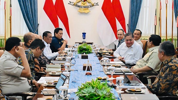 Rapat terbatas (ratas) yang dipimpin Presiden Prabowo di Istana Kepresidenan, Jakarta, pada Rabu (29/10/2025). Pemerintah Siapkan Lanjutan Program Unggulan 2026