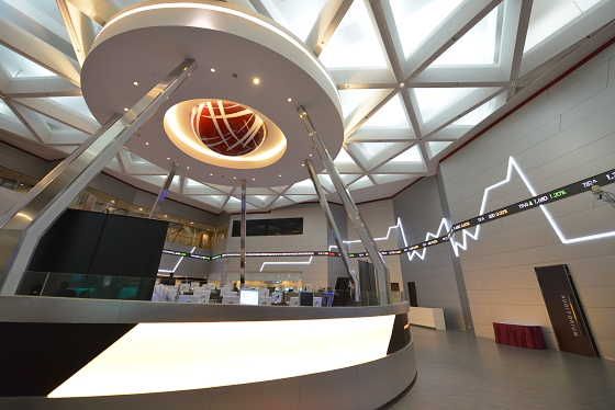 Indeks Harga Saham Gabungan (IHSG) di Bursa Efek Indonesia (BEI) berpeluang menguat, setelah The Fed memangkasan suku bunga. (Foto: Dok) Fed Pangkas Bunga, IHSG Berpotensi Terangkat