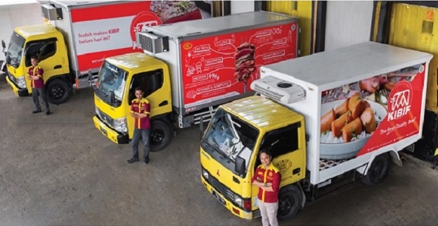 Sejumlah armada angkutan baranag milik BEEF. EEF Dapat Tambahan Limit Kredit Bank Mandiri (BMRI) Rp790M