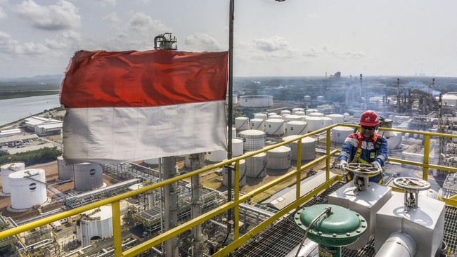 Presiden Resmikan Kilang Minyak Rp123 Triliun, Hemat Impor BBM Rp68T