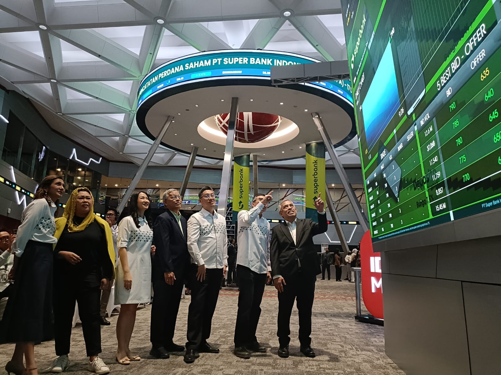 Saham Fluktuatif, SUPA Biakkan Dana IPO di BI Rp1,44 Triliun