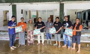 Aktivitas Sosial, BNI Bersihkan Masjid Darul Aman Pascabanjir Agam